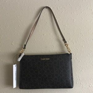 Calvin Klein MWT hand bag